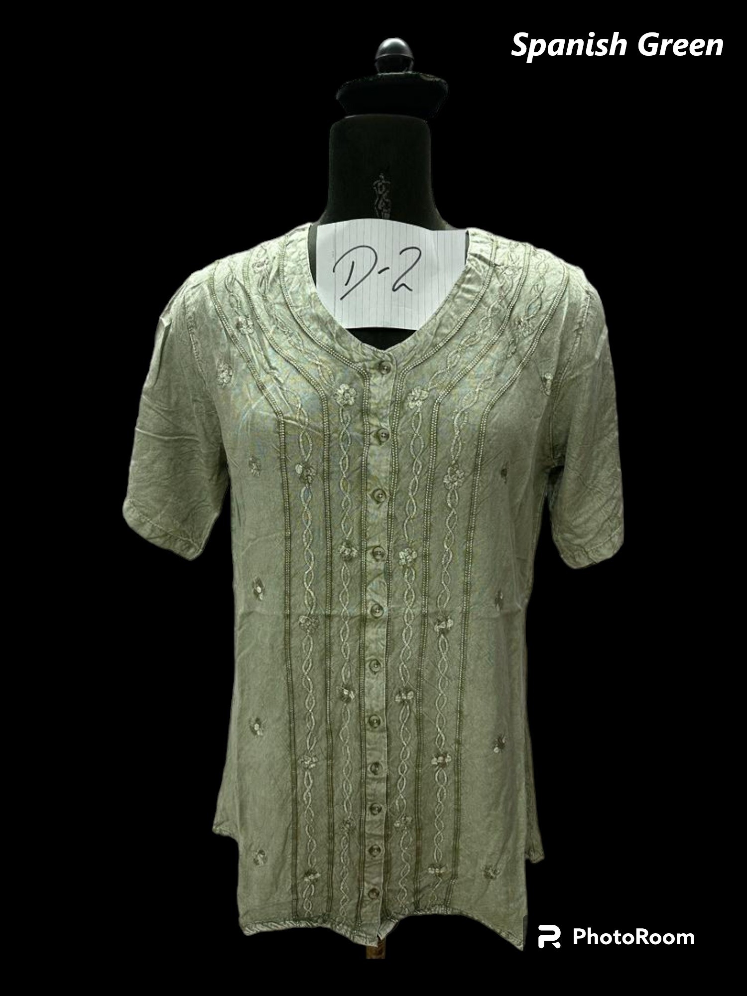 D-02 : Embroidered Button Up Top