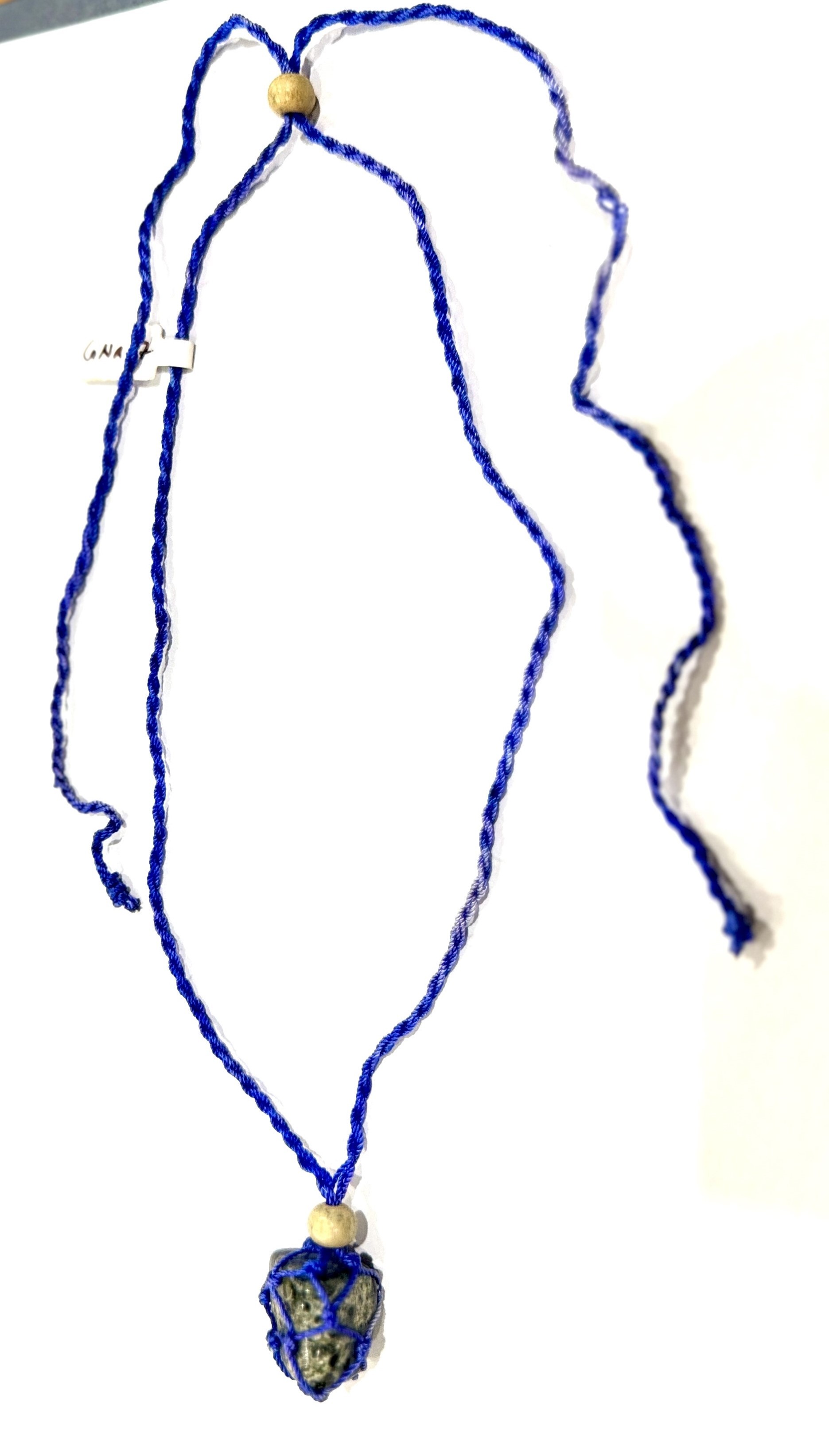 GNG-7 : Macrame Crystal Pouch Necklace