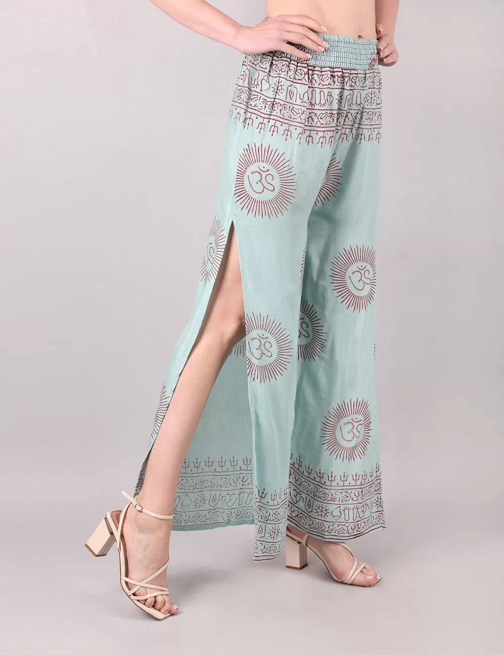 SG-45 : Stretchable Side Slit Pants
