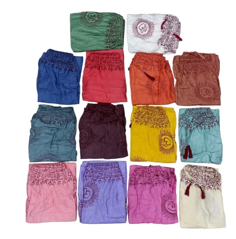 SG-45 : Stretchable Side Slit Pants