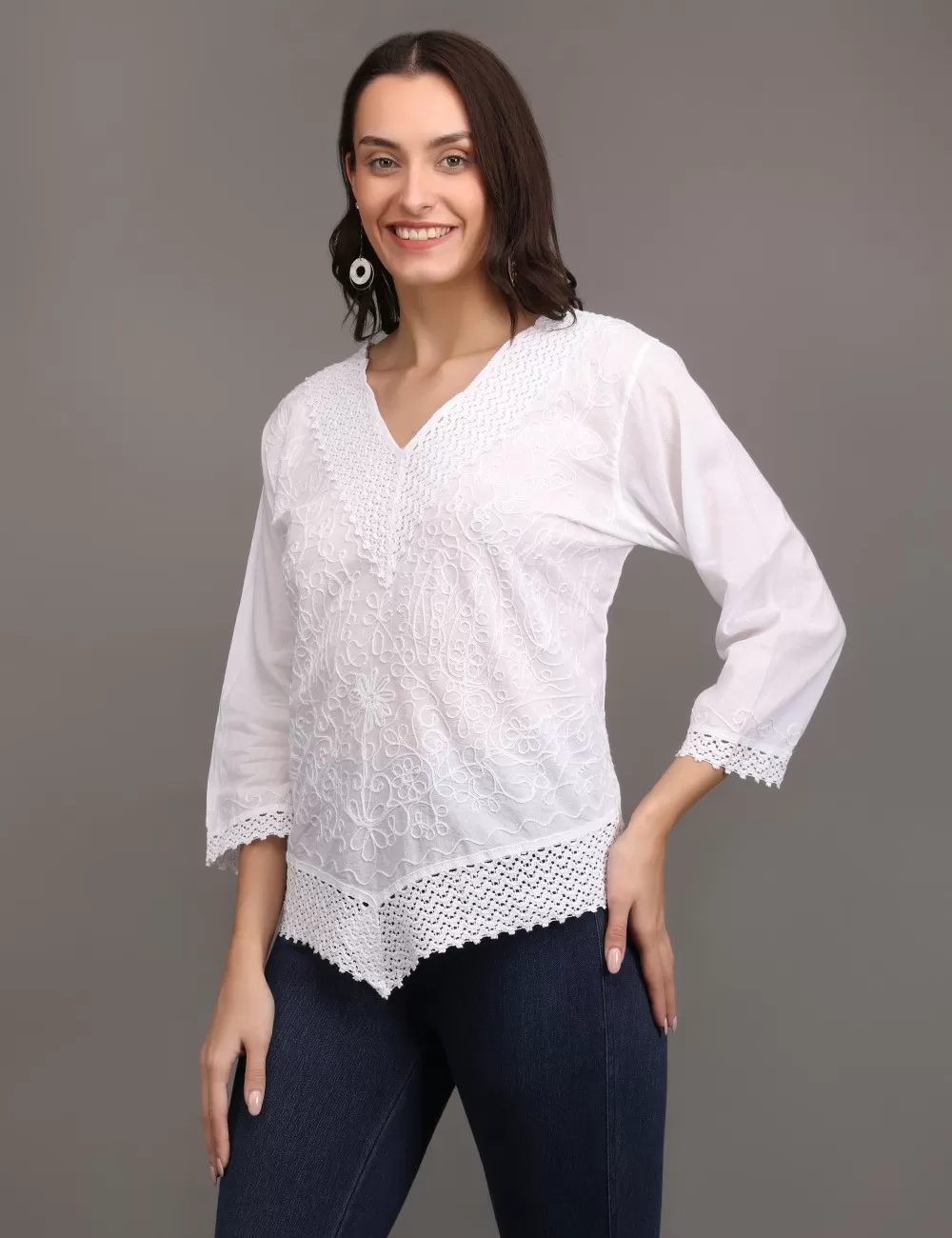 M-01 : Embroidered White Top