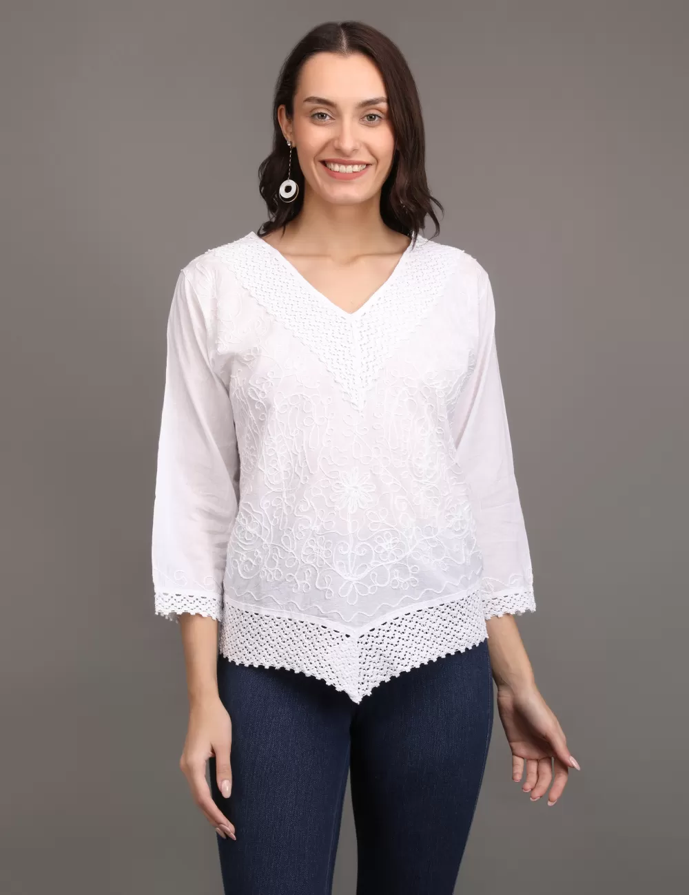 M-01 : Embroidered White Top